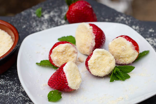 low carb cheesecake strawberries